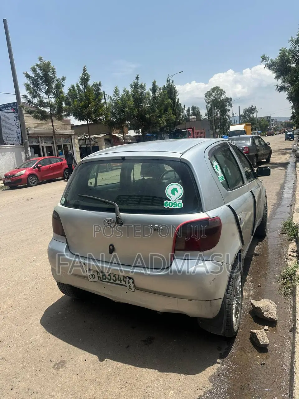 Toyota Vitz 2001 Silver