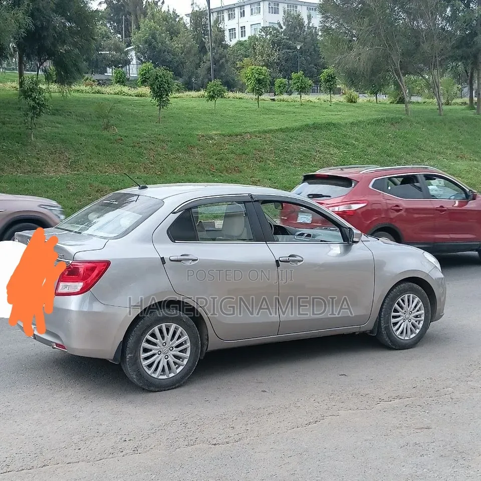 Suzuki Dzire 2022 Gray