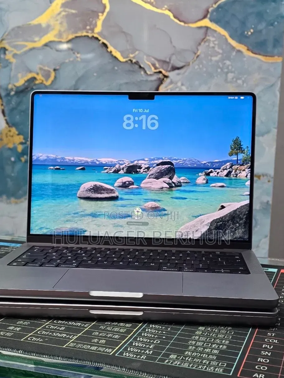 New Laptop Apple MacBook Pro 2021 M1 32GB Apple M1 Pro SSD 512GB
