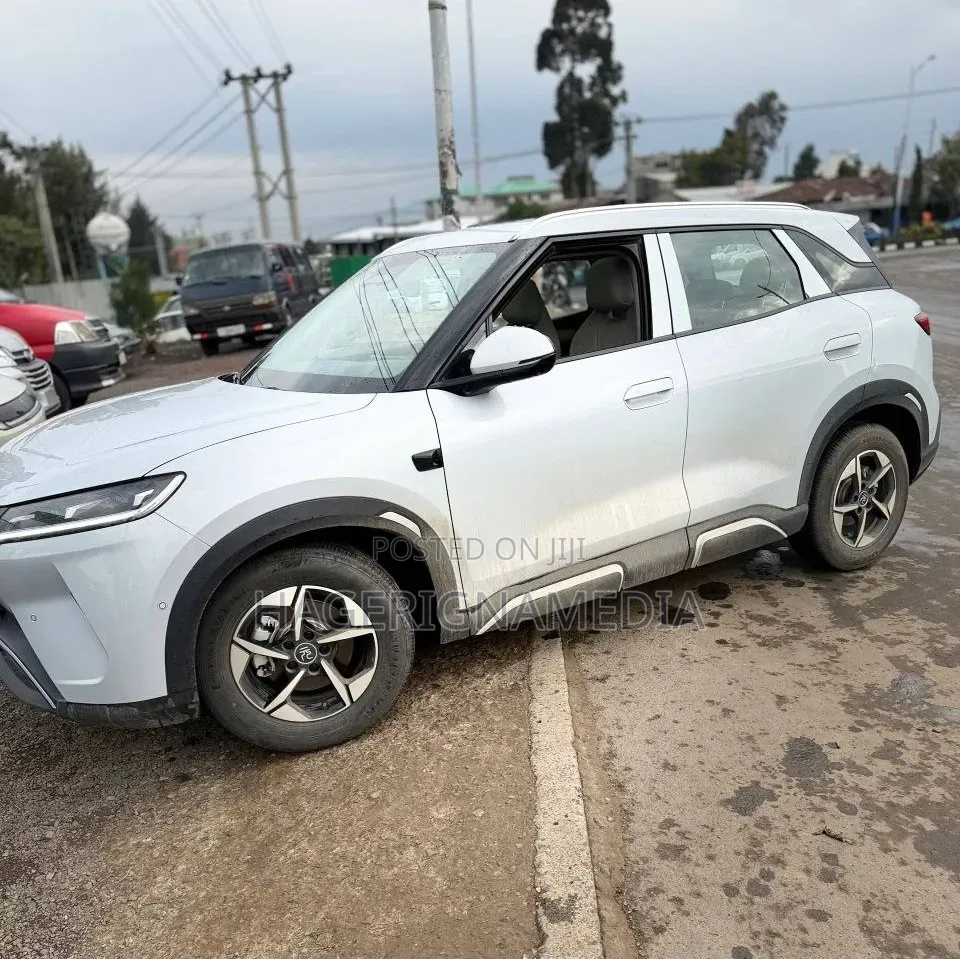 BYD Yuan Up 2025 Ivory