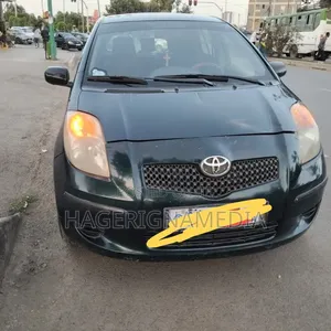 Toyota Yaris 2007 Brown