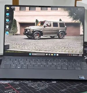 New Laptop Dell XPS 13 16GB Intel Core i7 SSD 512GB