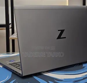 New Laptop HP ZBook Firefly 14 G10 16GB Intel Core i7 SSD 512GB