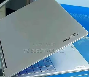New Laptop Lenovo Yoga 9 16GB Intel Core i7 SSD 512GB
