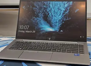 New Laptop HP ZBook Firefly 14 G11 16GB Intel Core i7 SSD 512GB