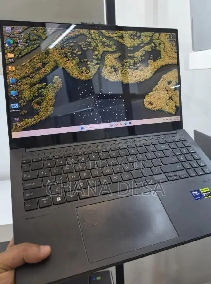 New Laptop Asus 16GB Intel Core Ultra 9 SSD 512GB