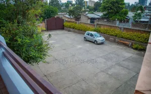 13bdrm House in Bole for rent