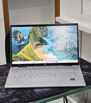 New Laptop HP Pavilion 15 8GB Intel Core i5 SSD 512GB