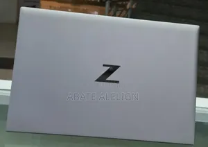 New Laptop HP ZBook Firefly 14 G7 16GB Intel Core i7 SSD 512GB