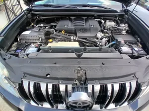 Toyota Land Cruiser Prado 2013 Black