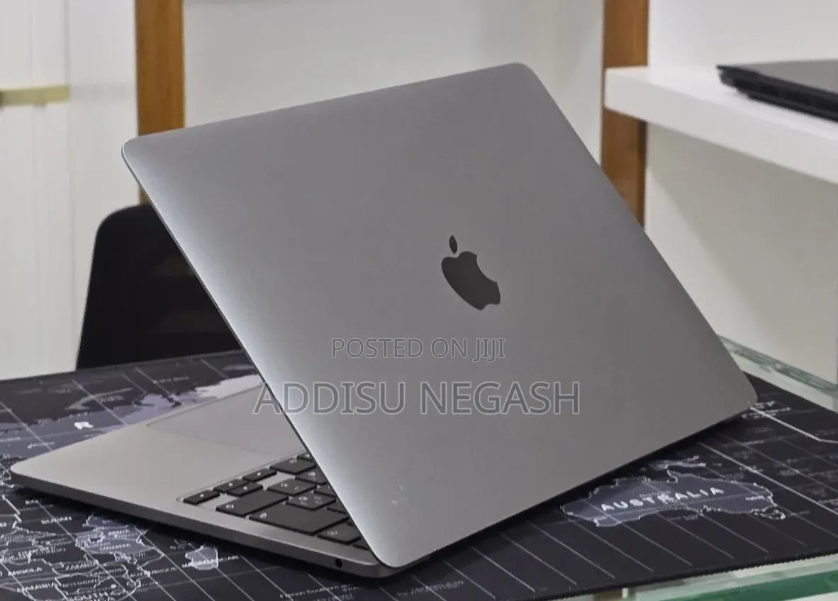 New Laptop Apple MacBook Pro 2020 M1 16GB Apple M1 Pro SSD 512GB