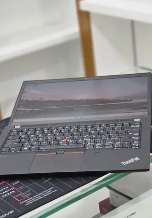 New Laptop Lenovo ThinkPad T14 16GB Intel Core i7 SSD 256GB