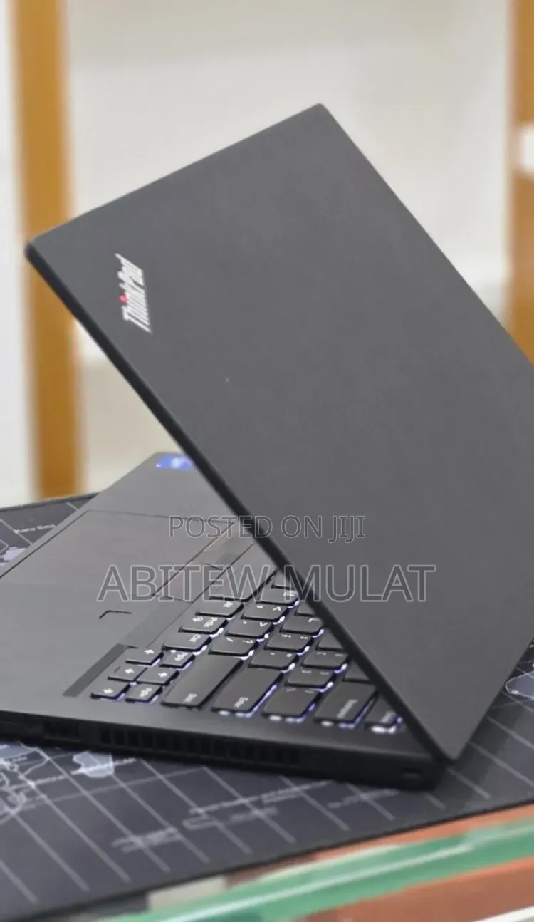New Laptop Lenovo ThinkPad T14 16GB Intel Core i7 SSD 256GB