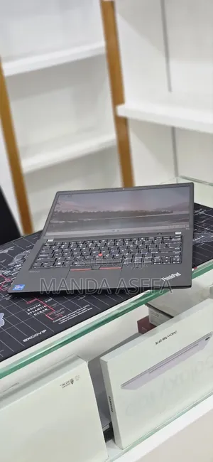 New Laptop Lenovo ThinkPad T14 16GB Intel Core i7 SSD 256GB