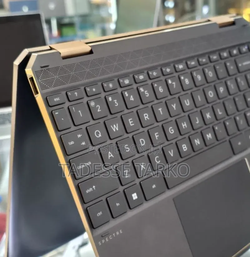 New Laptop HP Spectre 16GB Intel Core i7 SSD 512GB