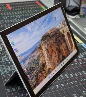 New Laptop Microsoft Surface Pro 7 16GB Intel Core i7 SSD 512GB