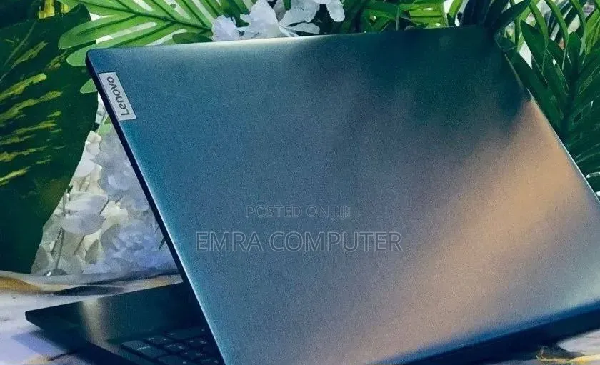 New Laptop Lenovo 8GB Intel Core i7 SSD 256GB