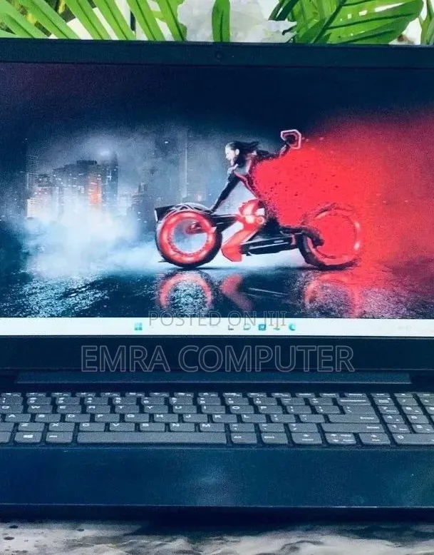 New Laptop Lenovo 8GB Intel Core i7 SSD 256GB