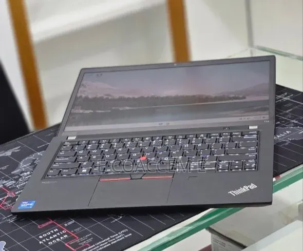 New Laptop Lenovo 16GB Intel Core i7 SSD 512GB