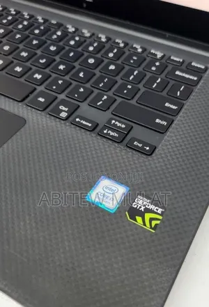 New Laptop Dell XPS 15 16GB Intel Core i7 SSD 512GB