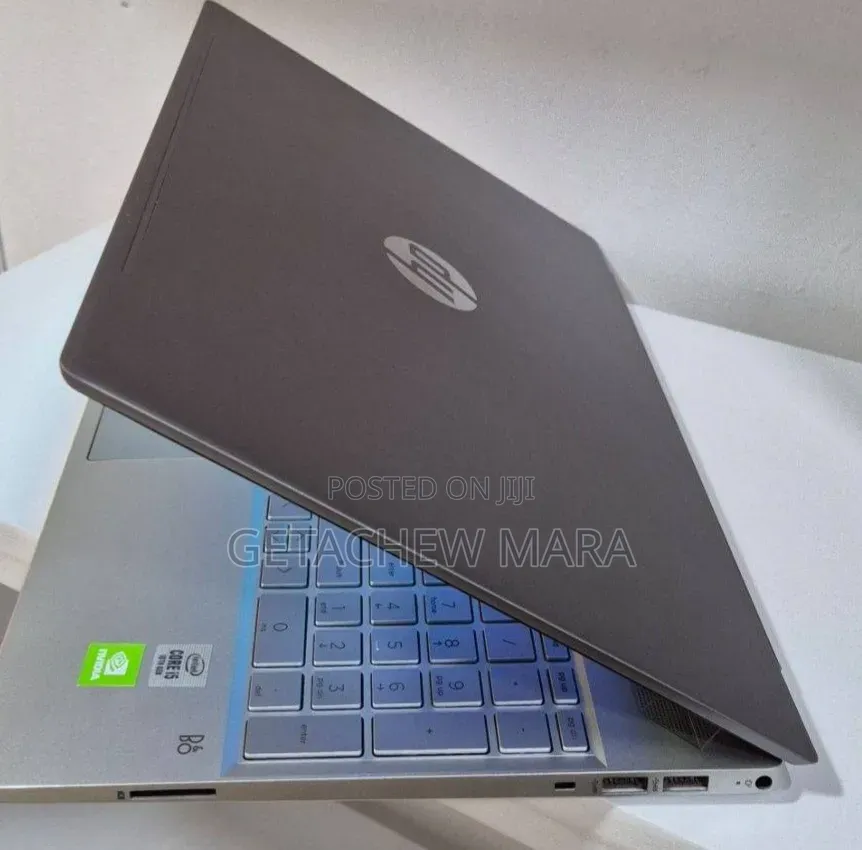 New Laptop HP Pavilion 15 8GB Intel Core i5 SSD 512GB