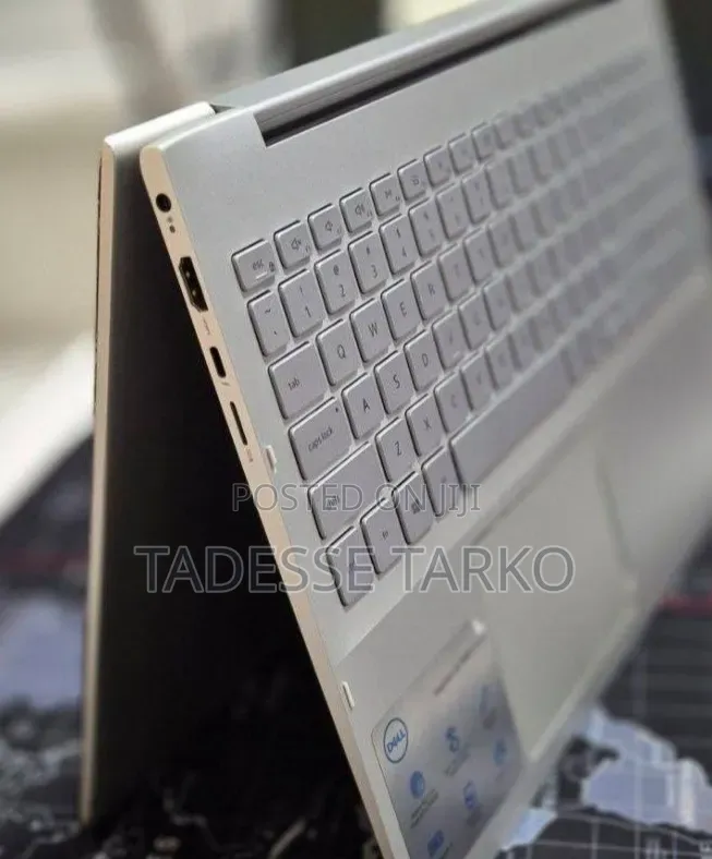 New Laptop Dell Inspiron 15 8GB Intel Core i5 SSD 512GB