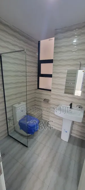 3bdrm Apartment in ሚት_አካባቢ  ዘመናዊ አፓርታማ , Bole for sale
