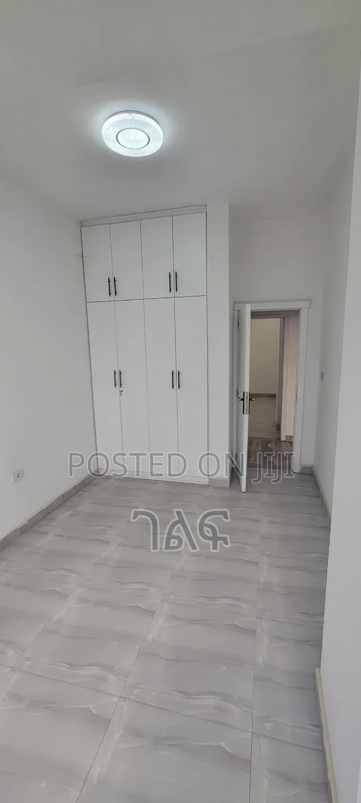 3bdrm Apartment in ሚት_አካባቢ  ዘመናዊ አፓርታማ , Bole for sale