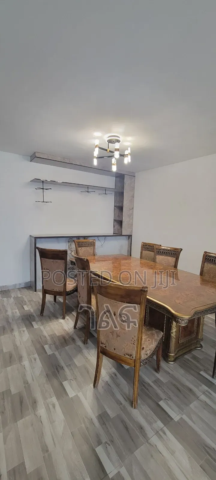 3bdrm Apartment in ሚት_አካባቢ  ዘመናዊ አፓርታማ , Bole for sale