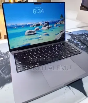 New Laptop Apple MacBook Pro 2021 M1 16GB AMD A8 SSD 512GB
