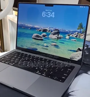 New Laptop Apple MacBook Pro 2021 M1 16GB AMD A8 SSD 512GB