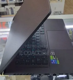 New Laptop Asus 16GB Intel Core i7 SSD 512GB