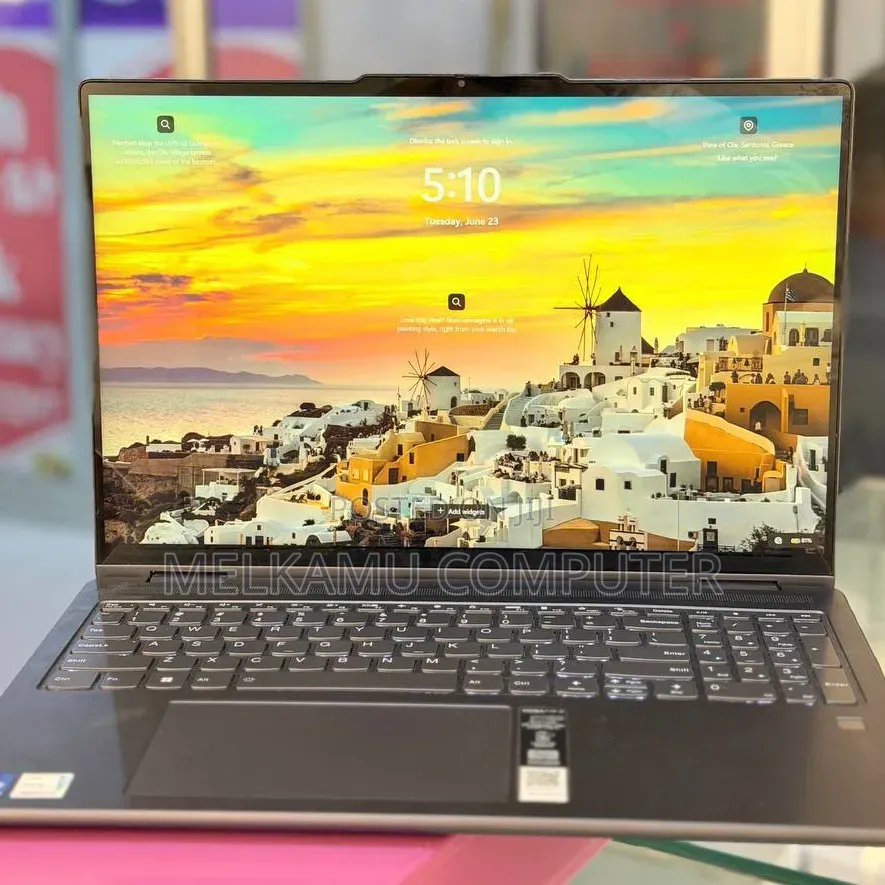 New Laptop Lenovo Yoga 7i 16GB Intel Core i7 SSD 512GB