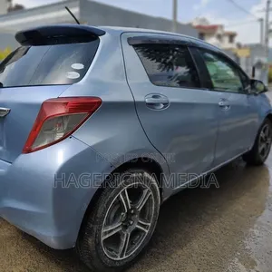 Toyota Yaris 2012 Blue