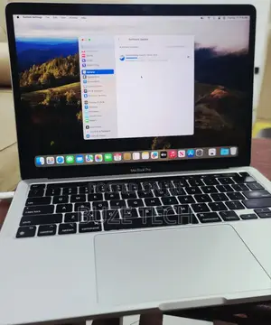 New Laptop Apple MacBook Pro 2021 M1 16GB Apple M1 Pro SSD 256GB