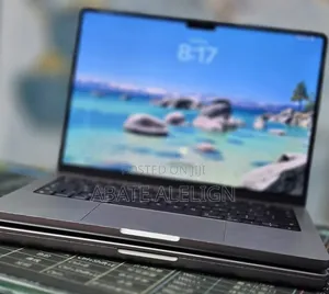 New Laptop Apple MacBook Pro 2020 M1 32GB Apple M1 Pro SSD 512GB