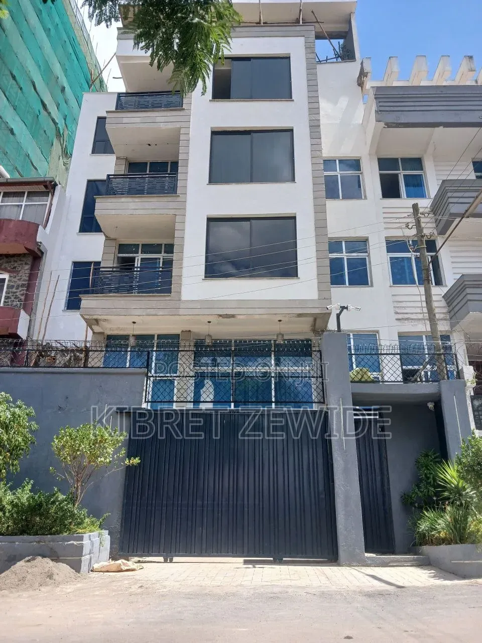 Furnished 9bdrm House in Kibert Zewdie, Yeka for rent
