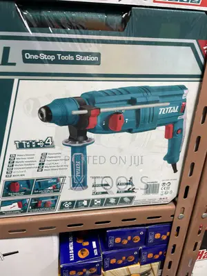 Total 800w Rotary Hammer, Model Th308268,