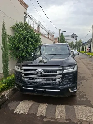 New Toyota Land Cruiser 2024 Black