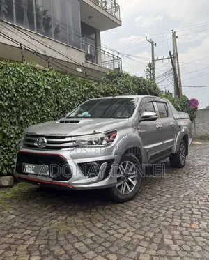 Toyota Hilux 2017 Silver