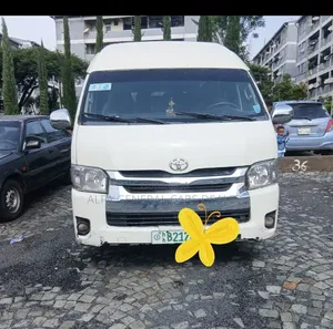 Toyota HiAce 2013