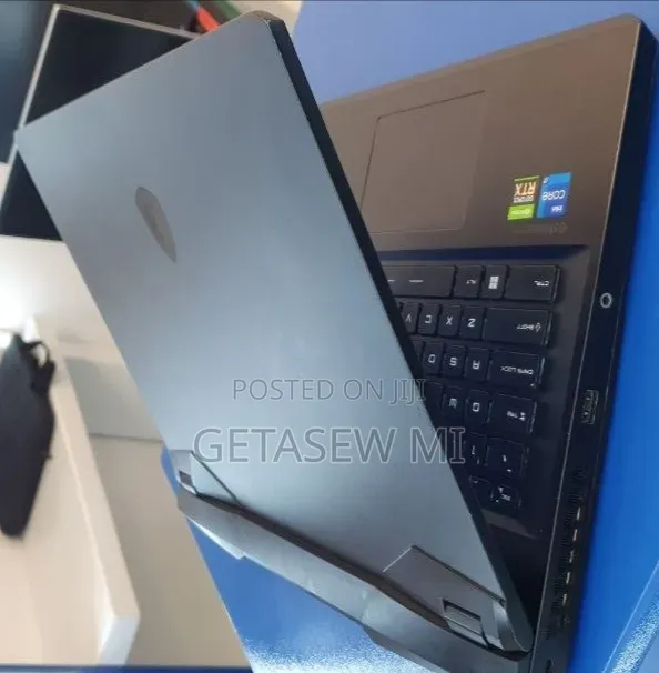 New Laptop MSI GP75 Leopard 16GB Intel Core i7 SSD 1T