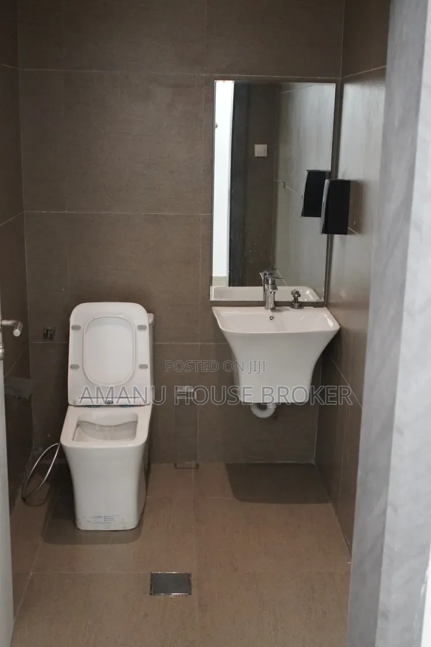 Urgent for Rent Building G+7 for Ngo Hotel