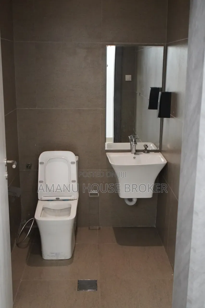 Urgent for Rent Building G+7 for Ngo Hotel