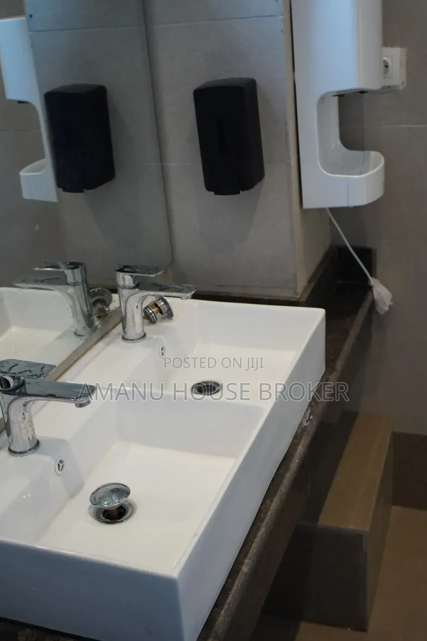 Urgent for Rent Building G+7 for Ngo Hotel