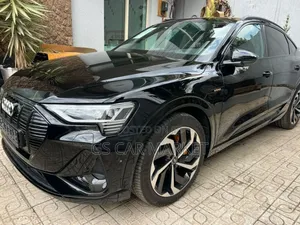 New Audi Q8 2023 Black
