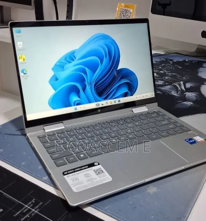New Laptop HP 8GB Intel Core i5 SSD 512GB