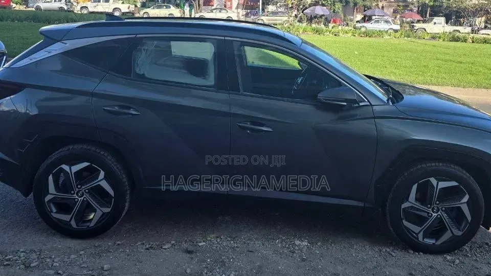 Hyundai Tucson 2022 Gray