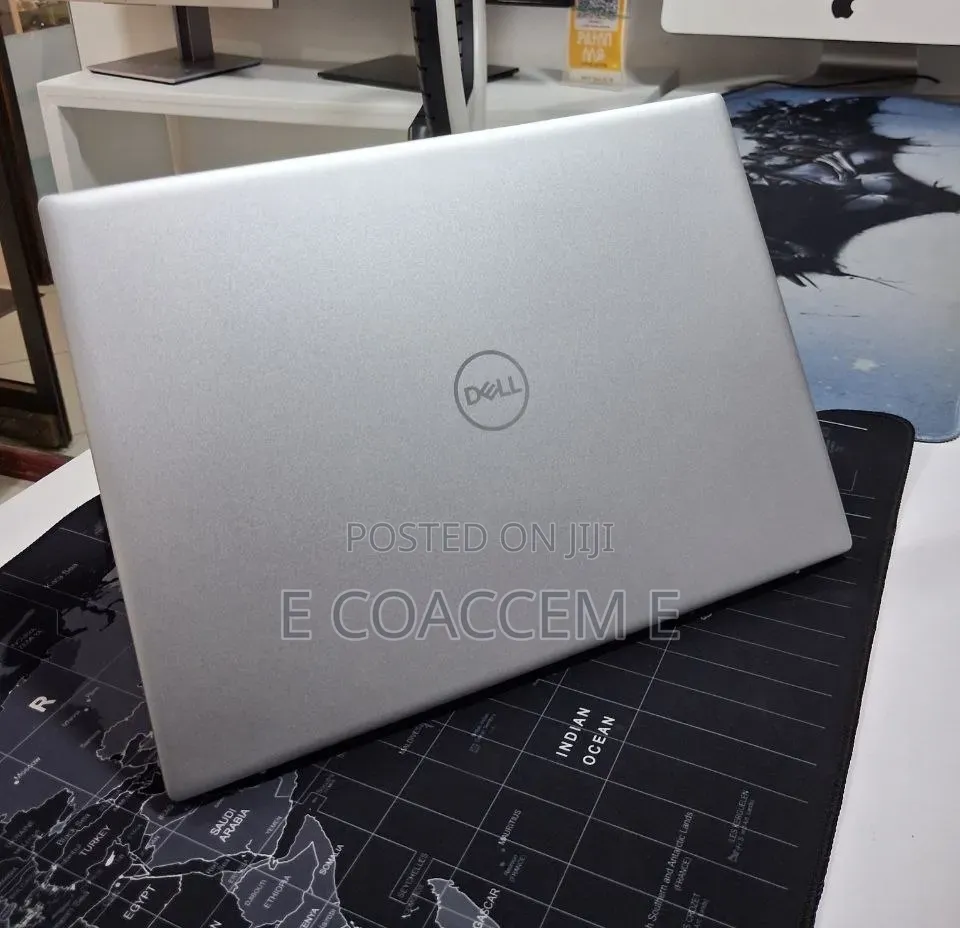 New Laptop Dell 16GB AMD Ryzen 7 SSD 1T
