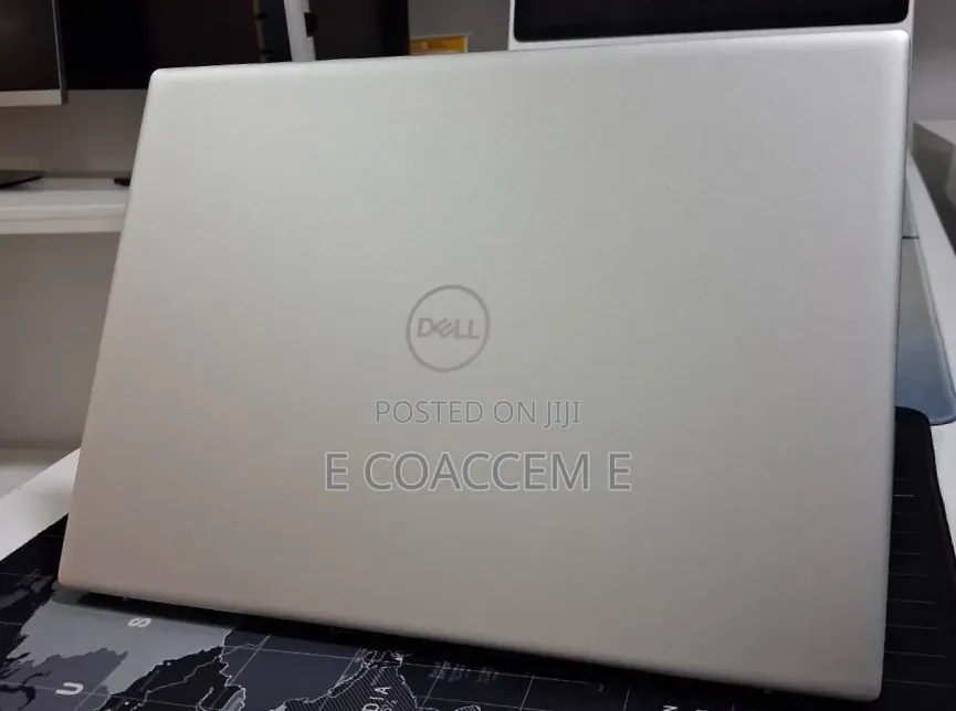 New Laptop Dell 16GB AMD Ryzen 7 SSD 1T